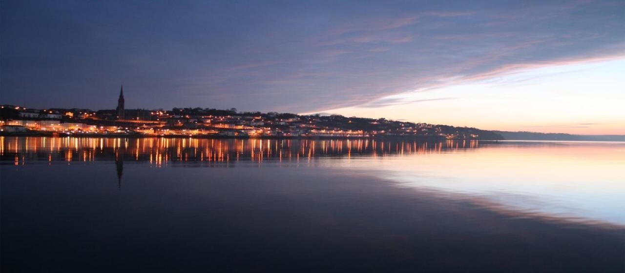 Bella Vista Hotel & Self Catering Suites Cobh Exterior photo